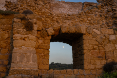 03-Caesarea-Aqueduct-Beach