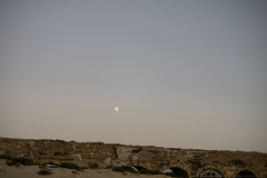 04-Caesarea-Aqueduct-Beach